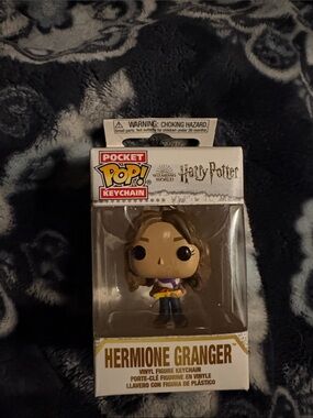 Funko Pocket Pop! Keychain Hermione Granger - Brown Hair, Yellow Scarf